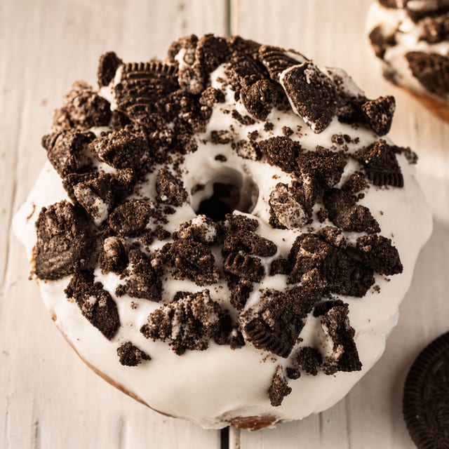 Oreo (Vanilla Frost).